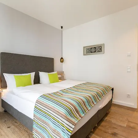 Beachhouse Bansin App 12 *